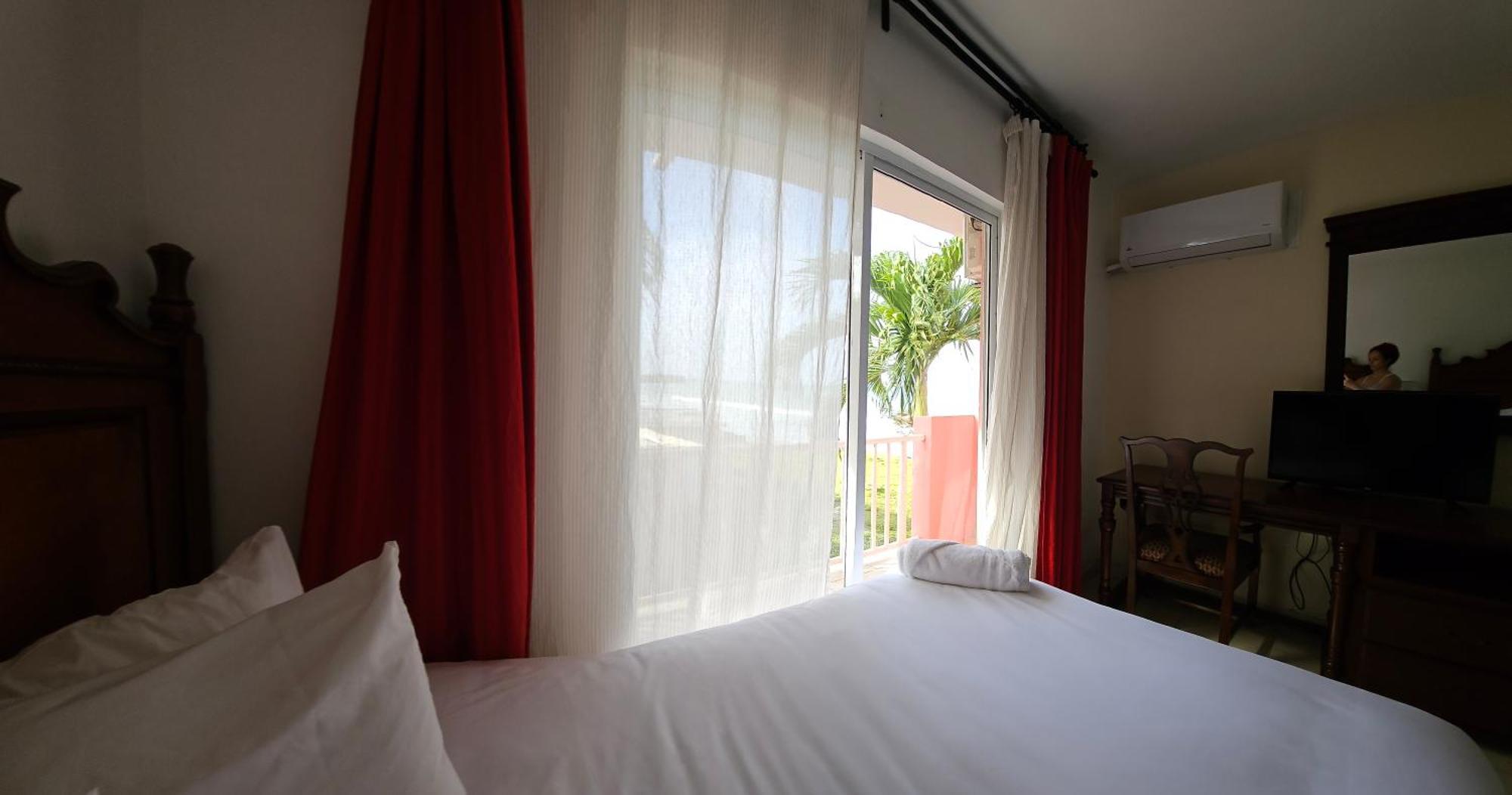Selva Boutique Hotel - Luquillo Oceanfront Retreat - Adults Only Exterior photo
